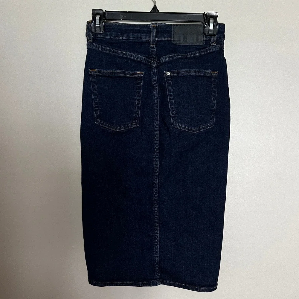 H&M &Denim Dark Wash Front Zip Pencil Skirt Blue High Waist Size 2